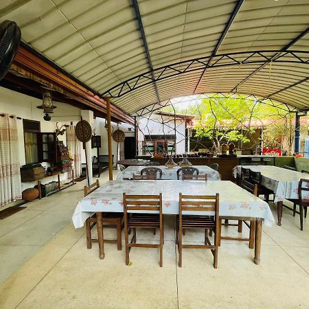 Mangala Lodge クルネーガラ エクステリア 写真